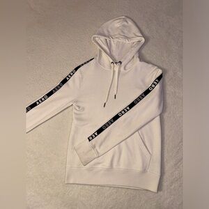 Aeropostale. white and black sweatshirt. Worn. VERY SOFT!
